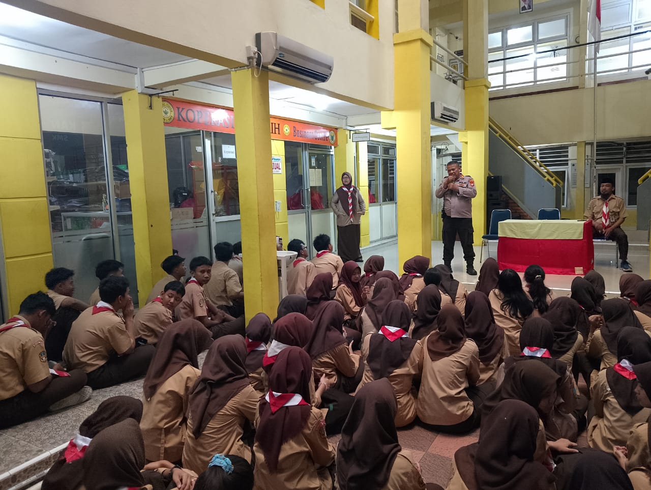 Polsek Cipayung Cegah Tawuran Pelajar