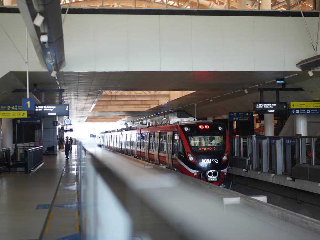 Dukungan Pemerintah Lewat Subsidi Perkuat Akses Transportasi Publik, LRT Jabodebek Tembus 47 Juta Pengguna