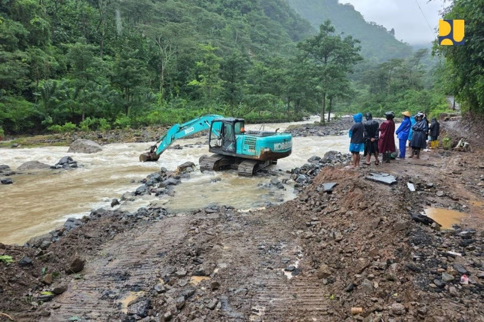Kementerian PU Tangani Tanggul Jebol Terdampak Bencana di Sejumlah Wilayah Jawa Tengah