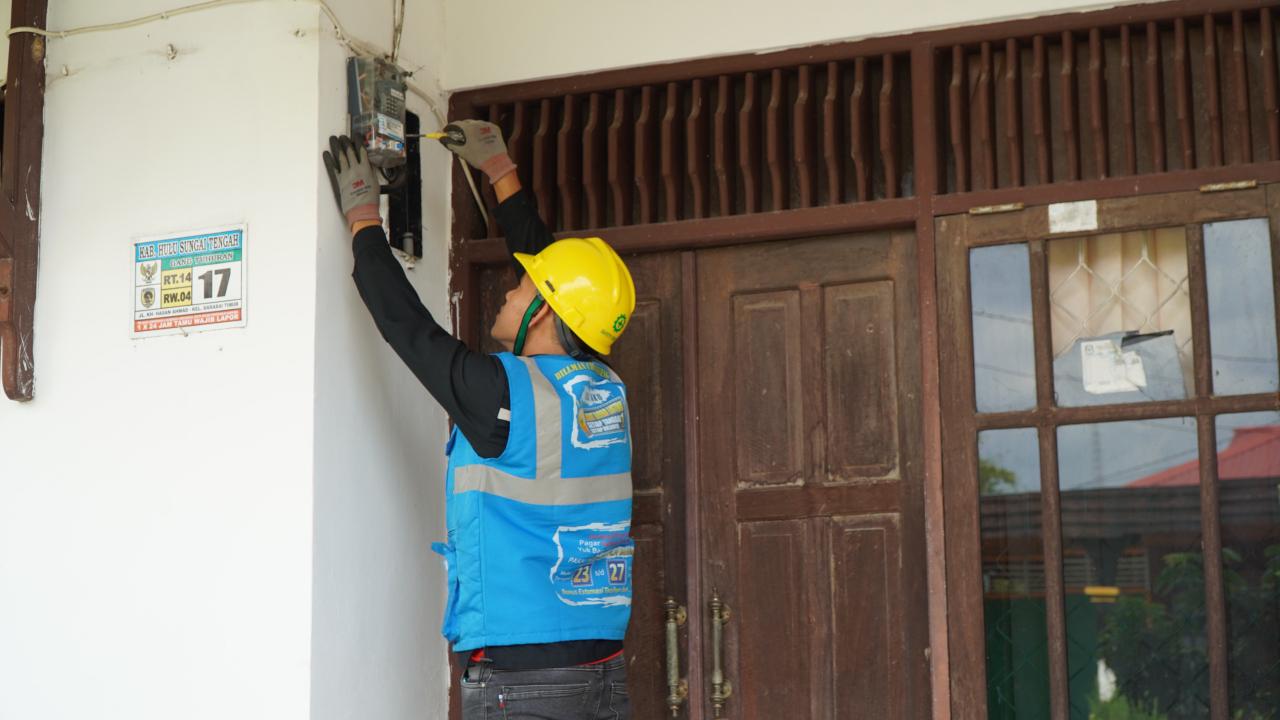 WFH Makin Nyaman dengan PLN Mobile