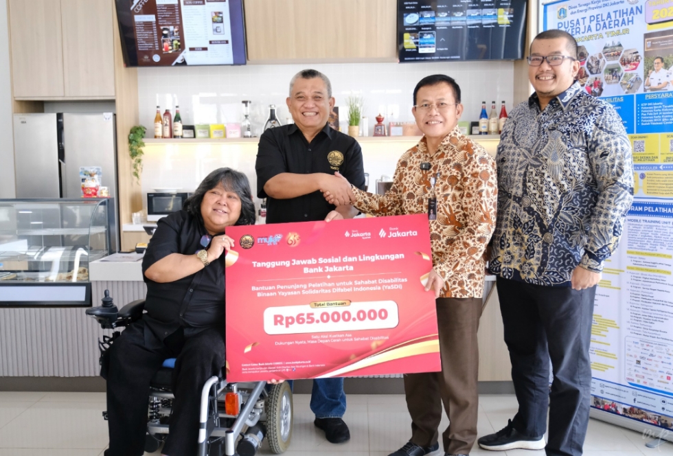 Bank Jakarta Salurkan Bantuan