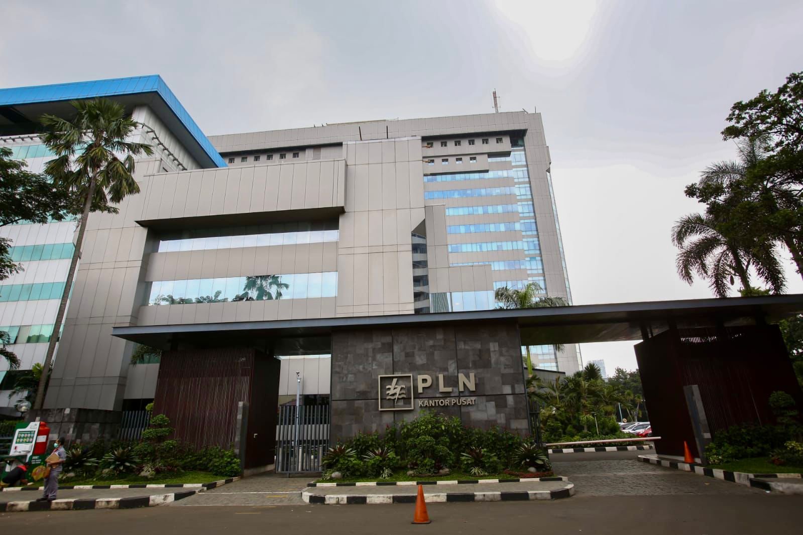 Suroso Isnandar Direktur Utama PLN